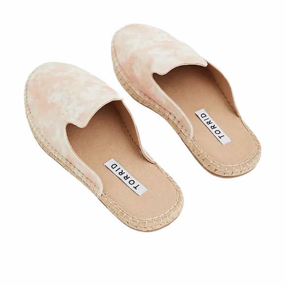 torrid Shoes - LAST PAIR - NEW torrid espadrille/mule shoes extra wide